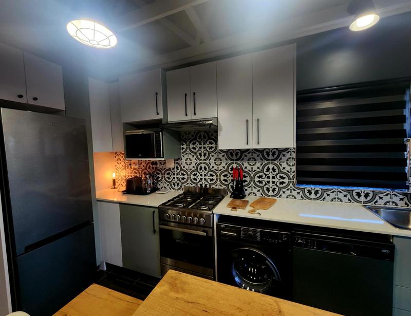 To Let 1 Bedroom Property for Rent in Vierlanden Western Cape